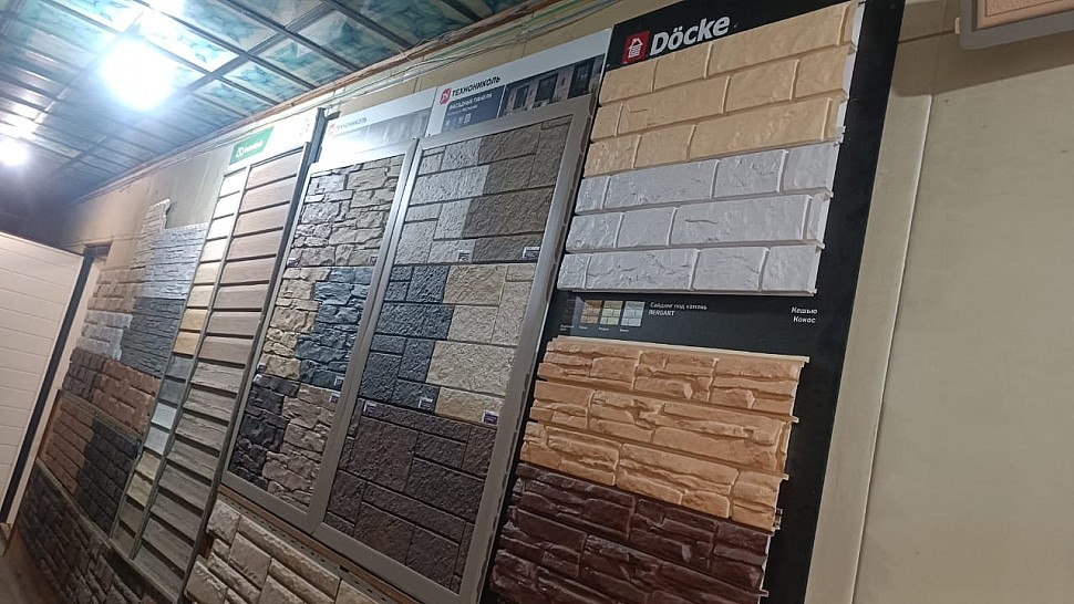 г. Луганск, ул. Демина, 4 (сайдинг и фасады)